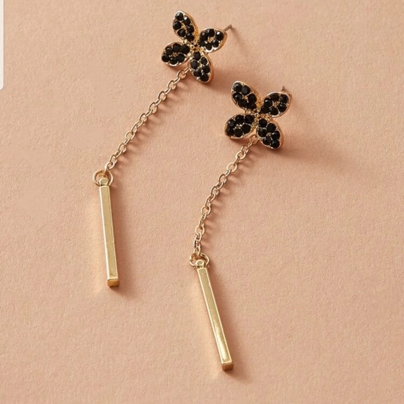 *Becka* Flower Dangling Post earrings - Picture 2 of 3